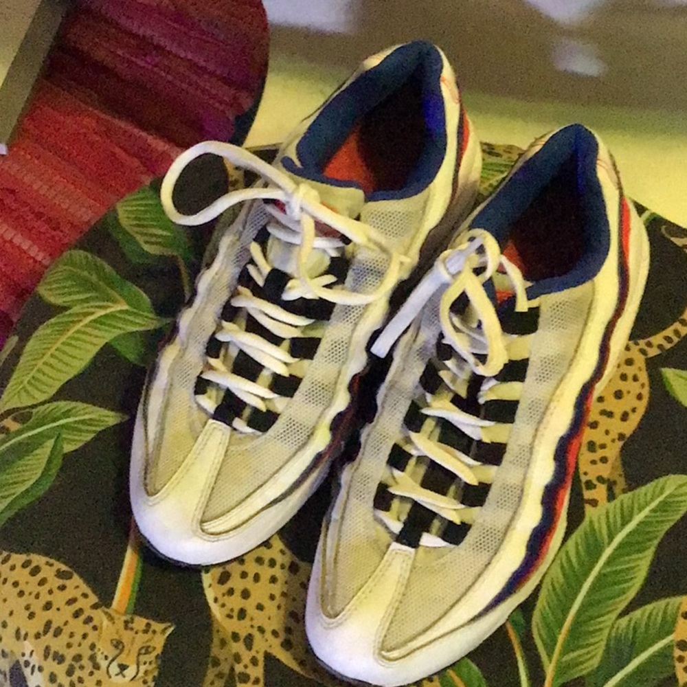 Nike Air Max “95 GS” Solar Pack